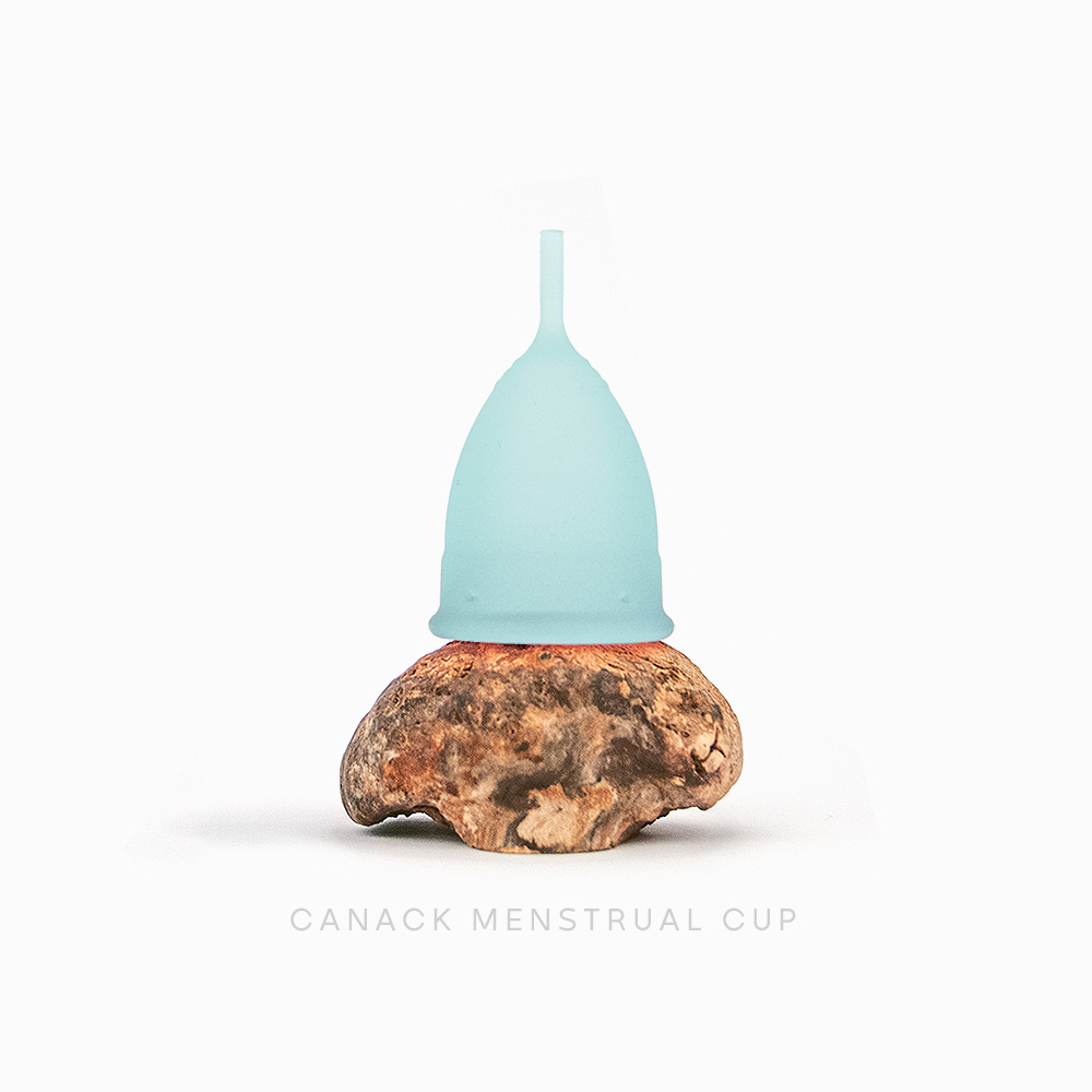 کاپ قاعدگی کاناک سبزآبی 2 عددی سایز L + S 1 کاپ قاعدگی کاناک سبزآبی 2 عددی سایز L + S